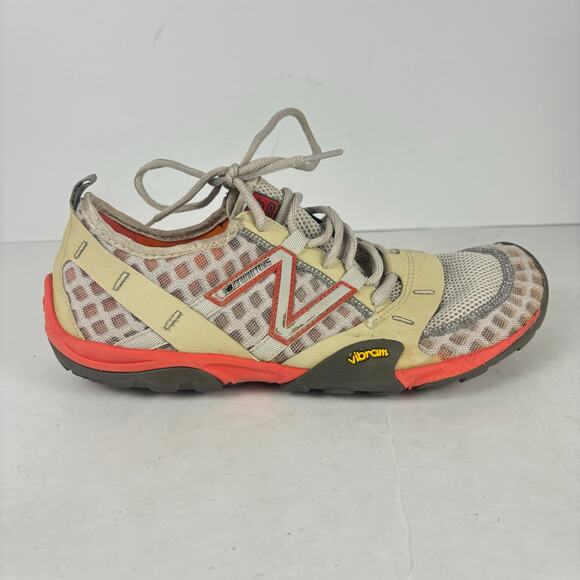 New Balance Minimus trail running barefoot shoes womens 9 - Picture 1 of 9